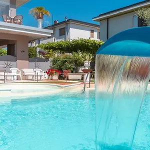 hotel-benaco-colombare-di-sirmione.it-lombardy.com/